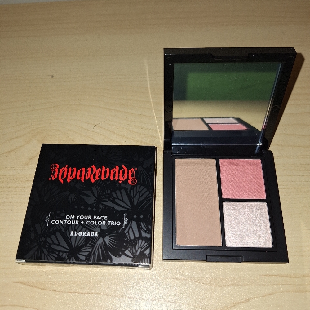 NIP Reina Rebelde On Your Face Trio, Adorada